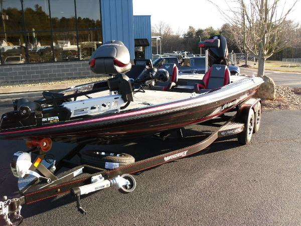 2020 Phoenix boat for sale, model of the boat is 919 ProXP & Image # 15 of 21