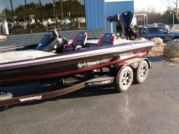 2020 Phoenix boat for sale, model of the boat is 919 ProXP & Image # 21 of 21
