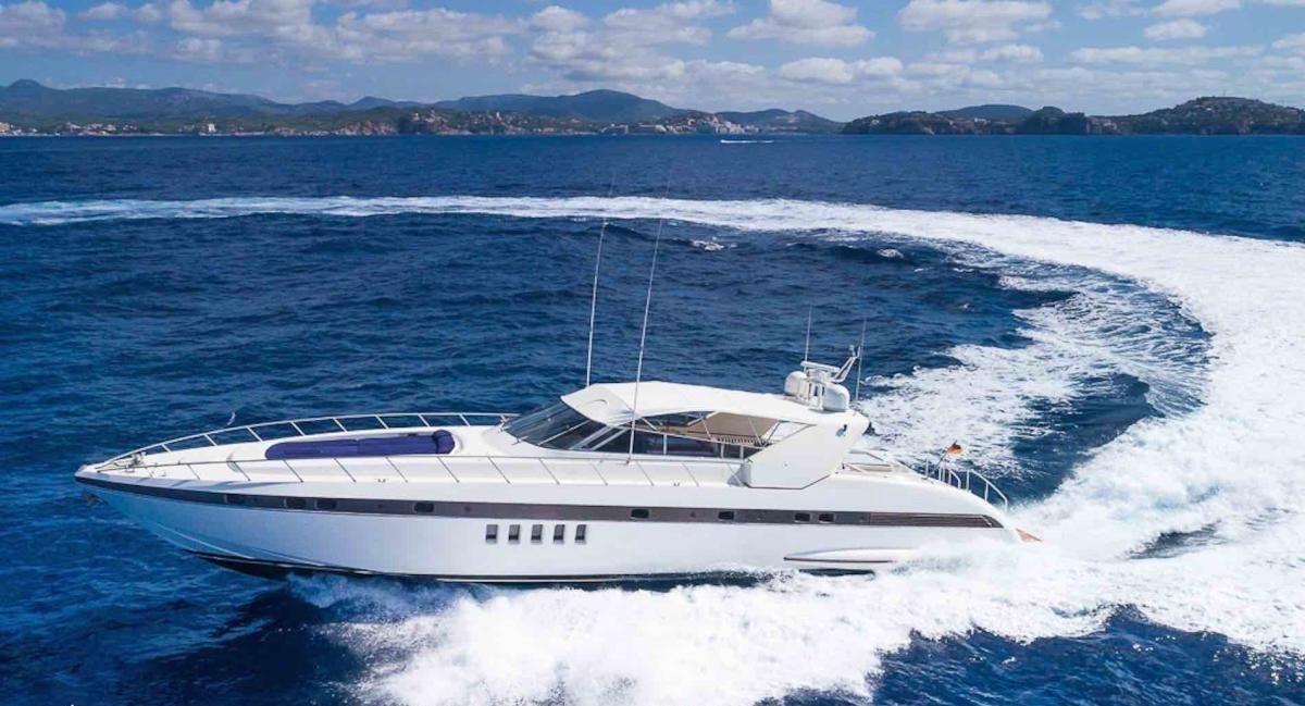 mangusta 80 yacht price