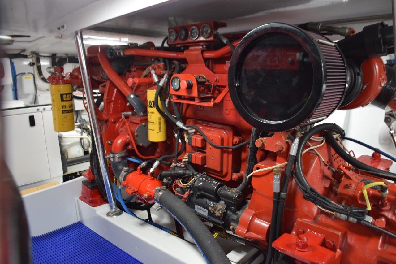 44 Rybovich Open 2000 "ROOK" | HMY Yachts