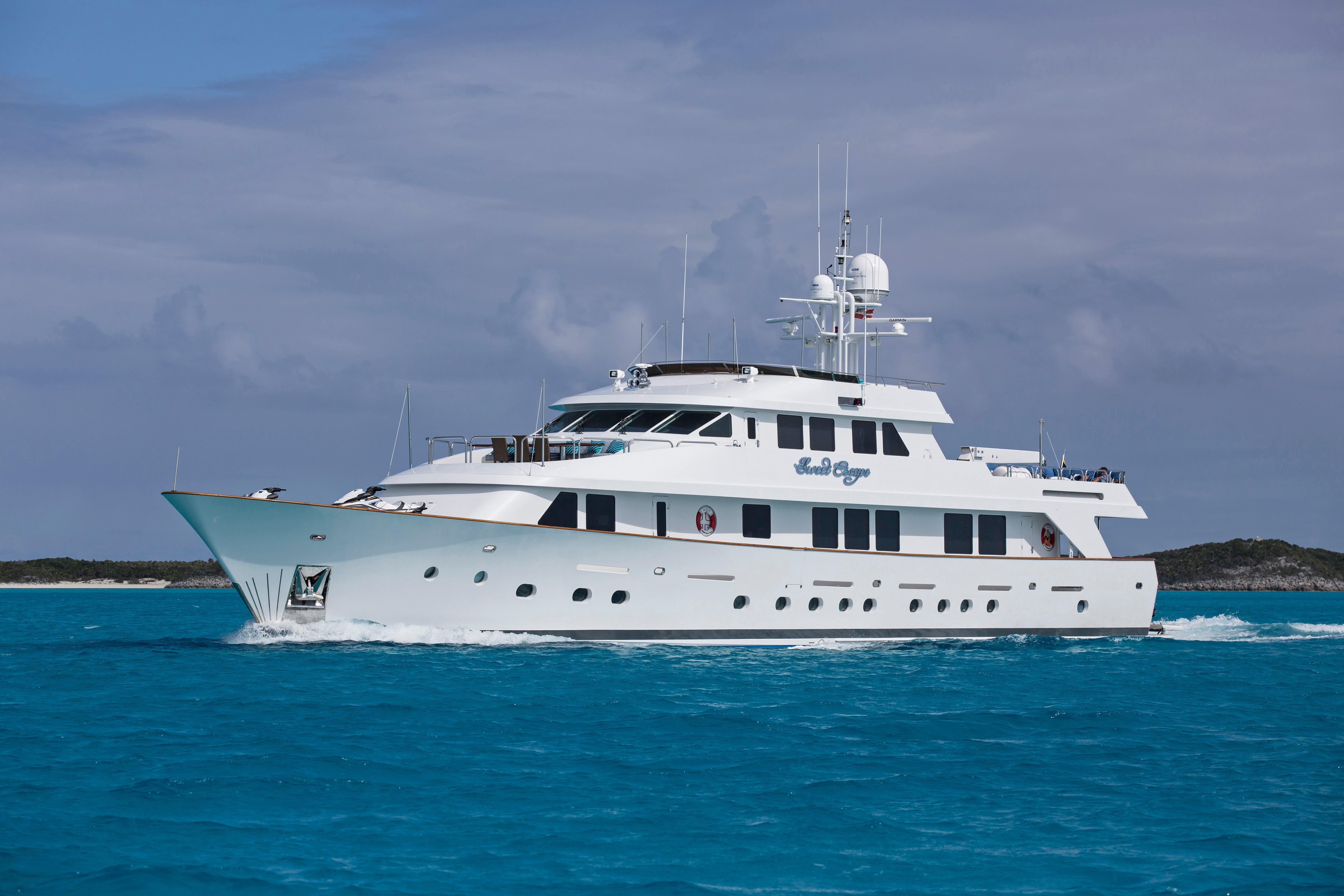 who owns sweet escape yacht