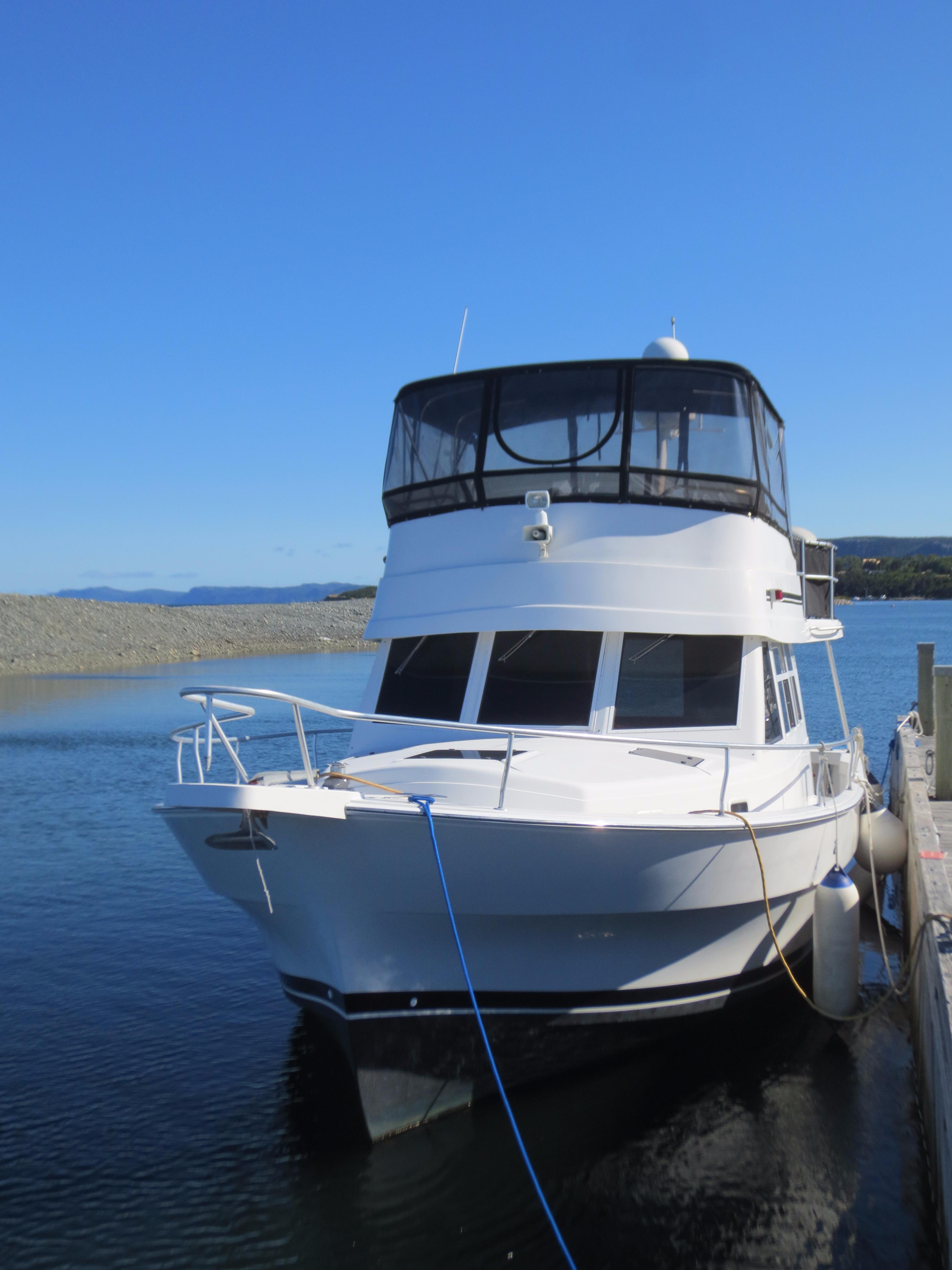 39 Mainship 390 2002 For Sale in Manuels, CA | Denison Yacht Sales