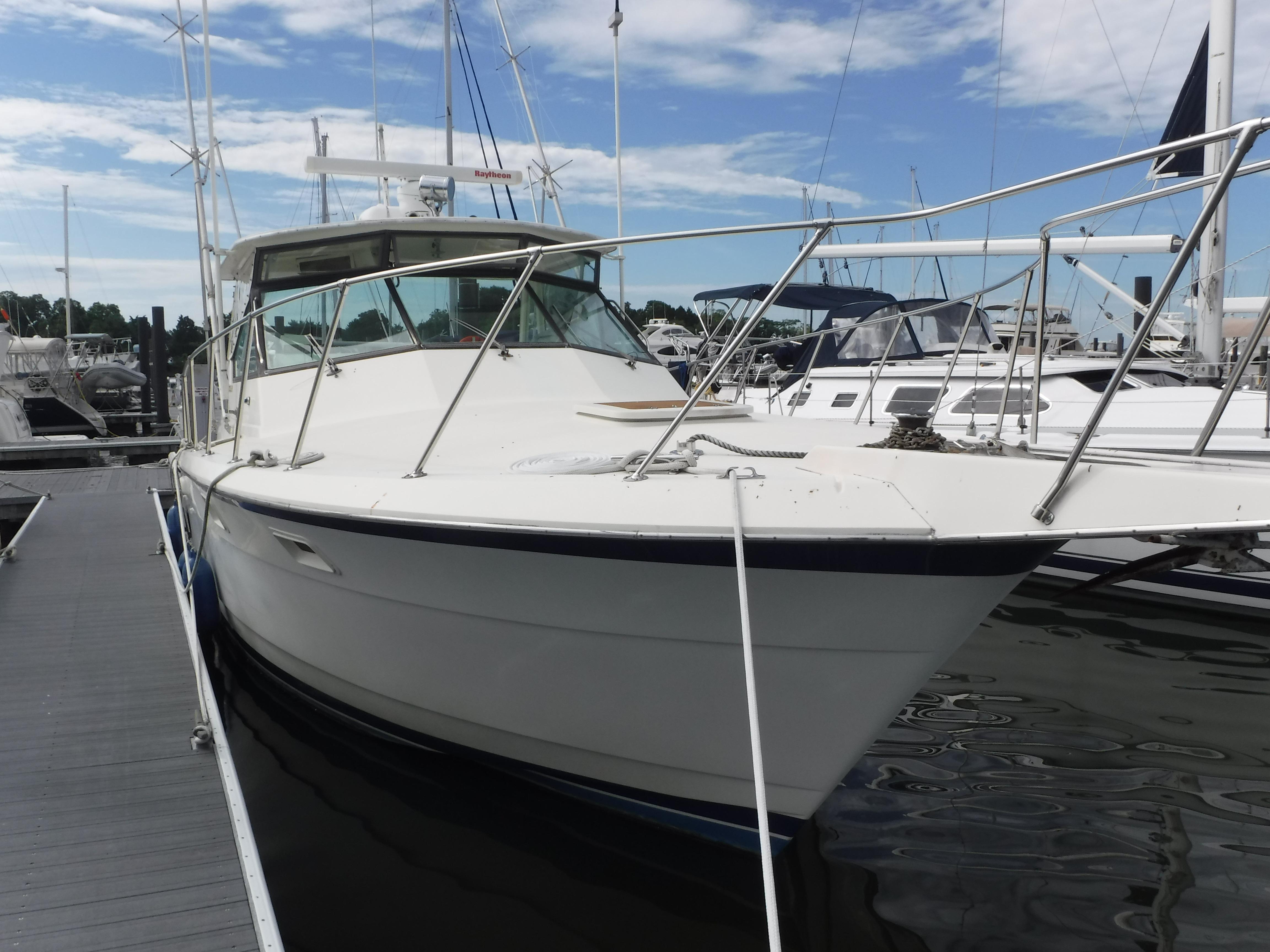 1984 36 Hatteras For Sale In Gloucester Point Va Us | Bluewater Yacht Sales