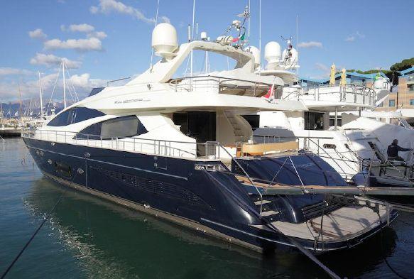 My Fresca 2008 Riva Opera 85 Super Yacht For Sale in My Fresca 2008 Riva Opera 85 Super Yacht For Sale in