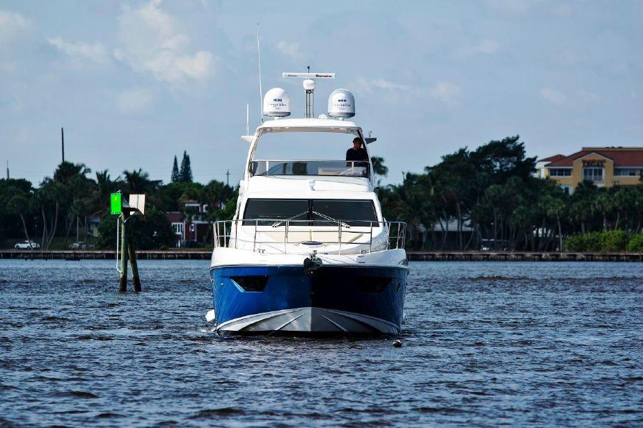 2016 Azimut