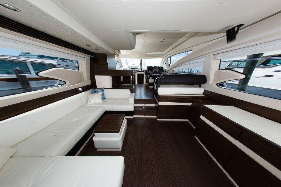 2016 Azimut