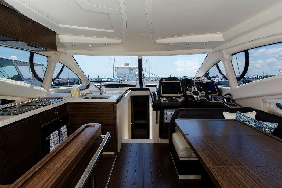 2016 Azimut