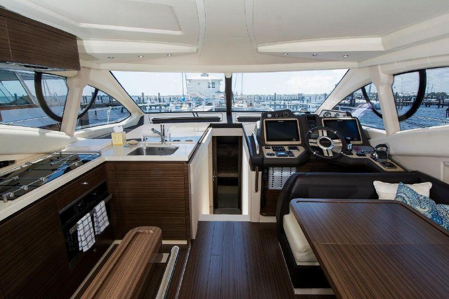 2016 Azimut