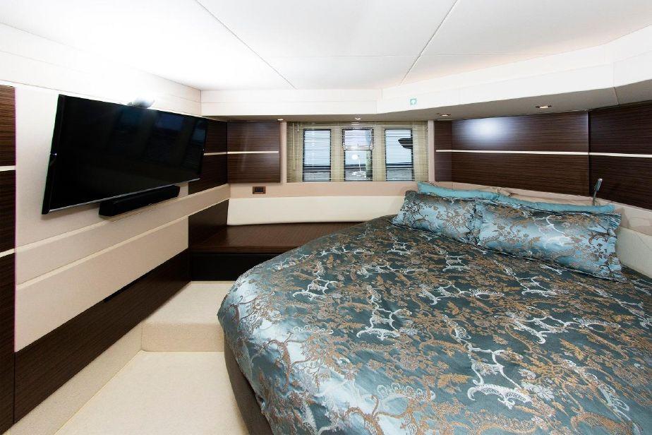 2016 Azimut