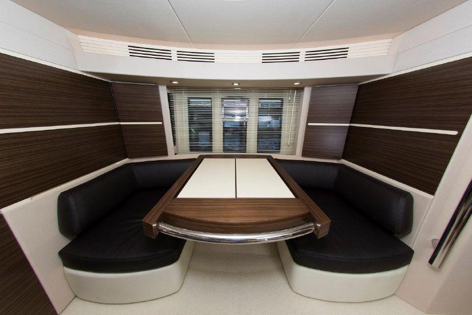 2016 Azimut