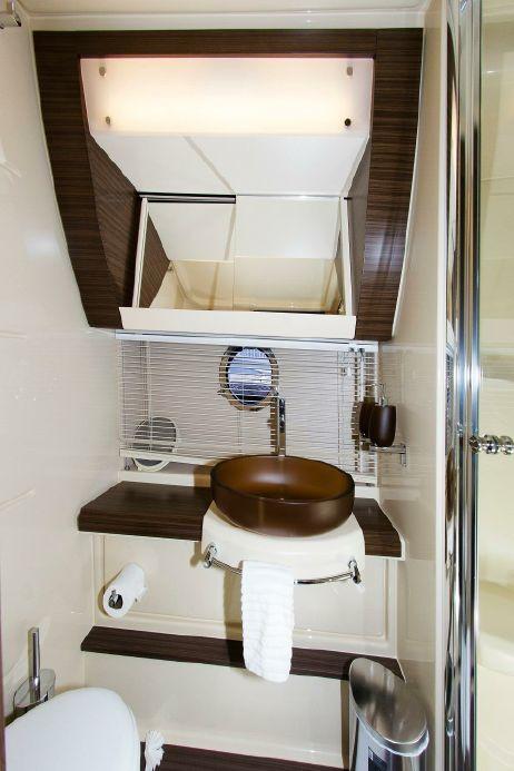 2016 Azimut