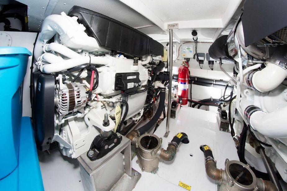 2016 Azimut