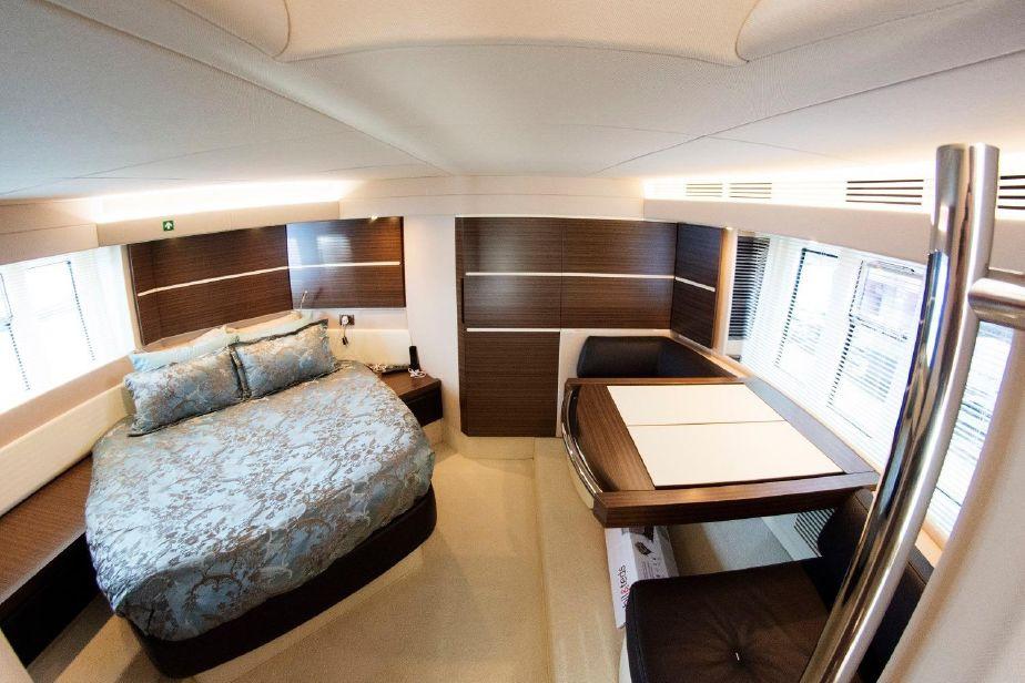 2016 Azimut