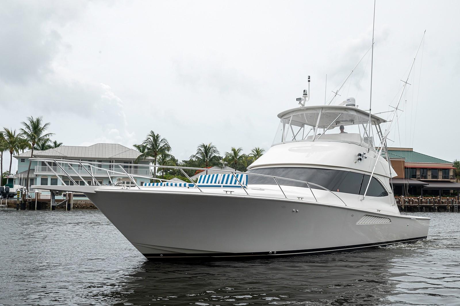 50 Viking Convertible 2010 | HMY Yachts