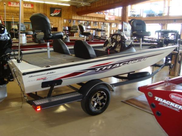 2020 Tracker Boats boat for sale, model of the boat is Pro Team™ 190 TX Tournament Ed. & Image # 1 of 18