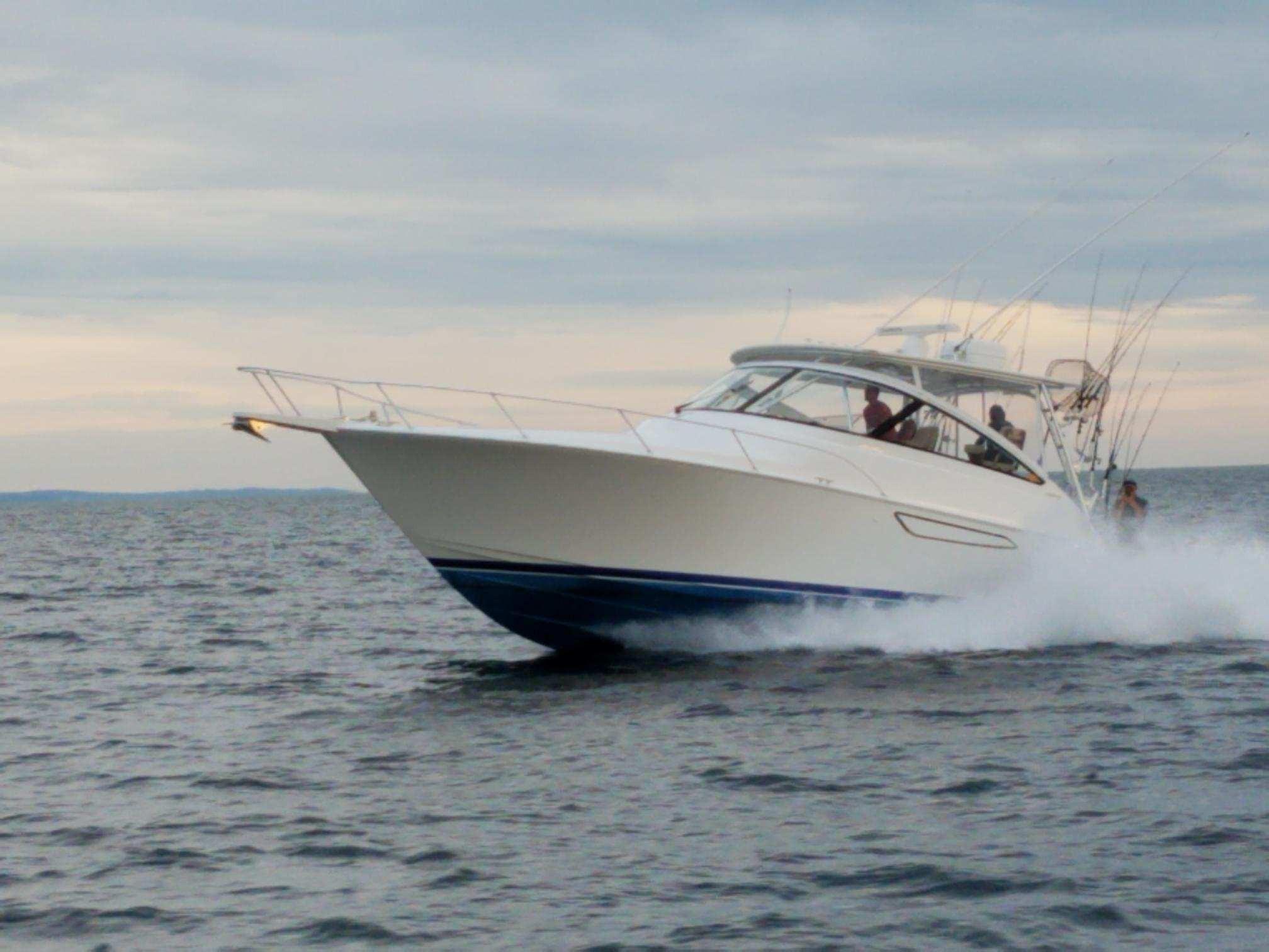 Appleseeds Yacht for Sale 42 Viking Yachts Ludington, MI Denison