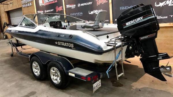 1999 Stratos boat for sale, model of the boat is FS Intruder & Image # 2 of 9