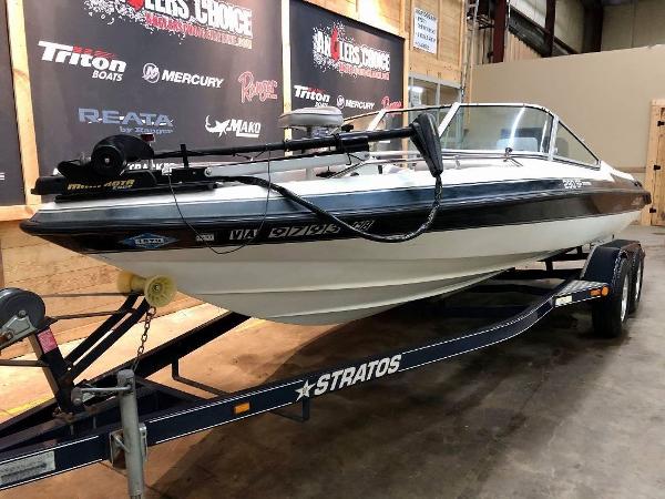 1999 Stratos boat for sale, model of the boat is FS Intruder & Image # 3 of 9