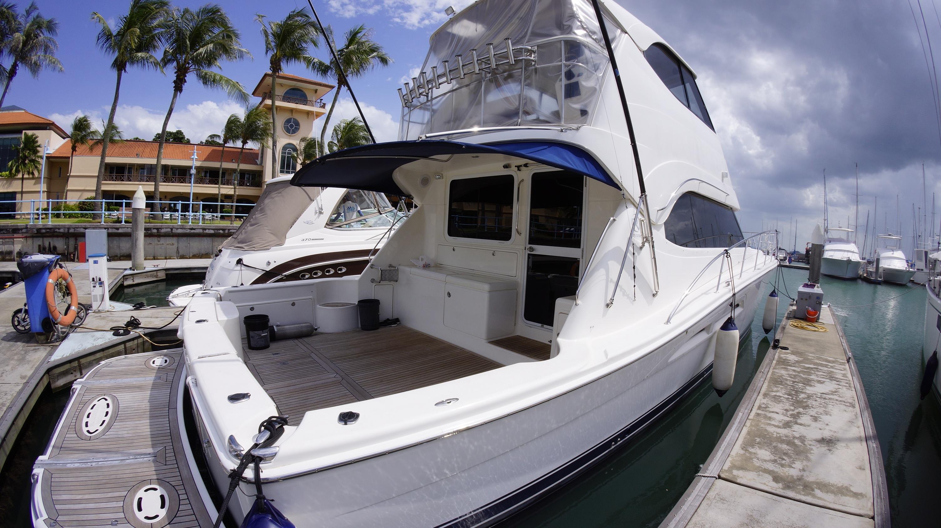 2007 Riviera 51 Enclosed Flybridge Yacht For Sale in Raffles Marina 2007 Riviera 51 Enclosed Flybridge Yacht For Sale in Raffles Marina