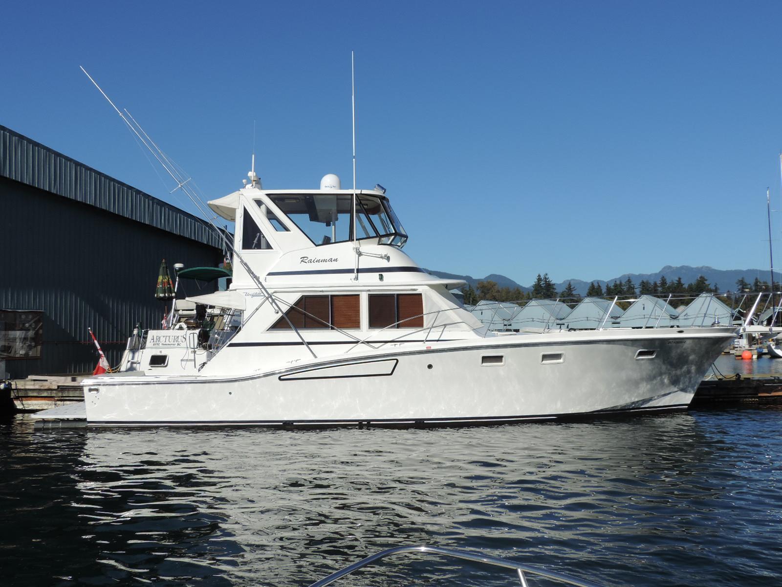 48 Uniflite 1983 Rainman For Sale in Vancouver, CA | Denison Yacht Sales