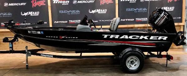 2018 Tracker Boats boat for sale, model of the boat is Super Guide™ V-16 SC & Image # 1 of 10