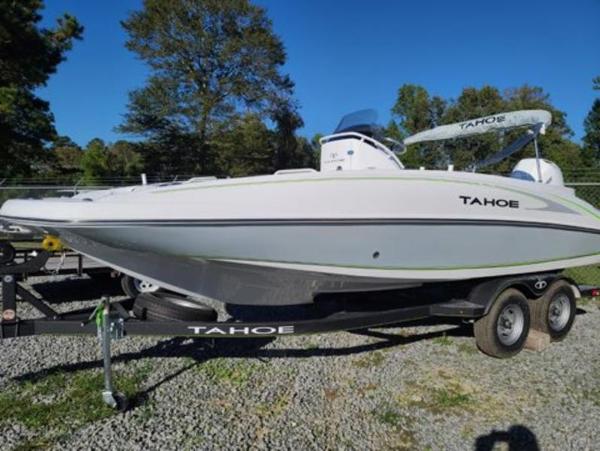 2021 Tahoe boat for sale, model of the boat is 2150 CC & Image # 3 of 10