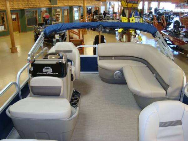 2020 Sun Tracker boat for sale, model of the boat is Bass Buggy® 16 XL & Image # 15 of 24