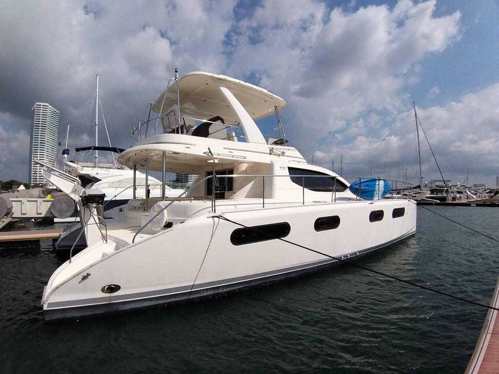 Leopard 47 Powercat Power Catamaran for sale Leopard 