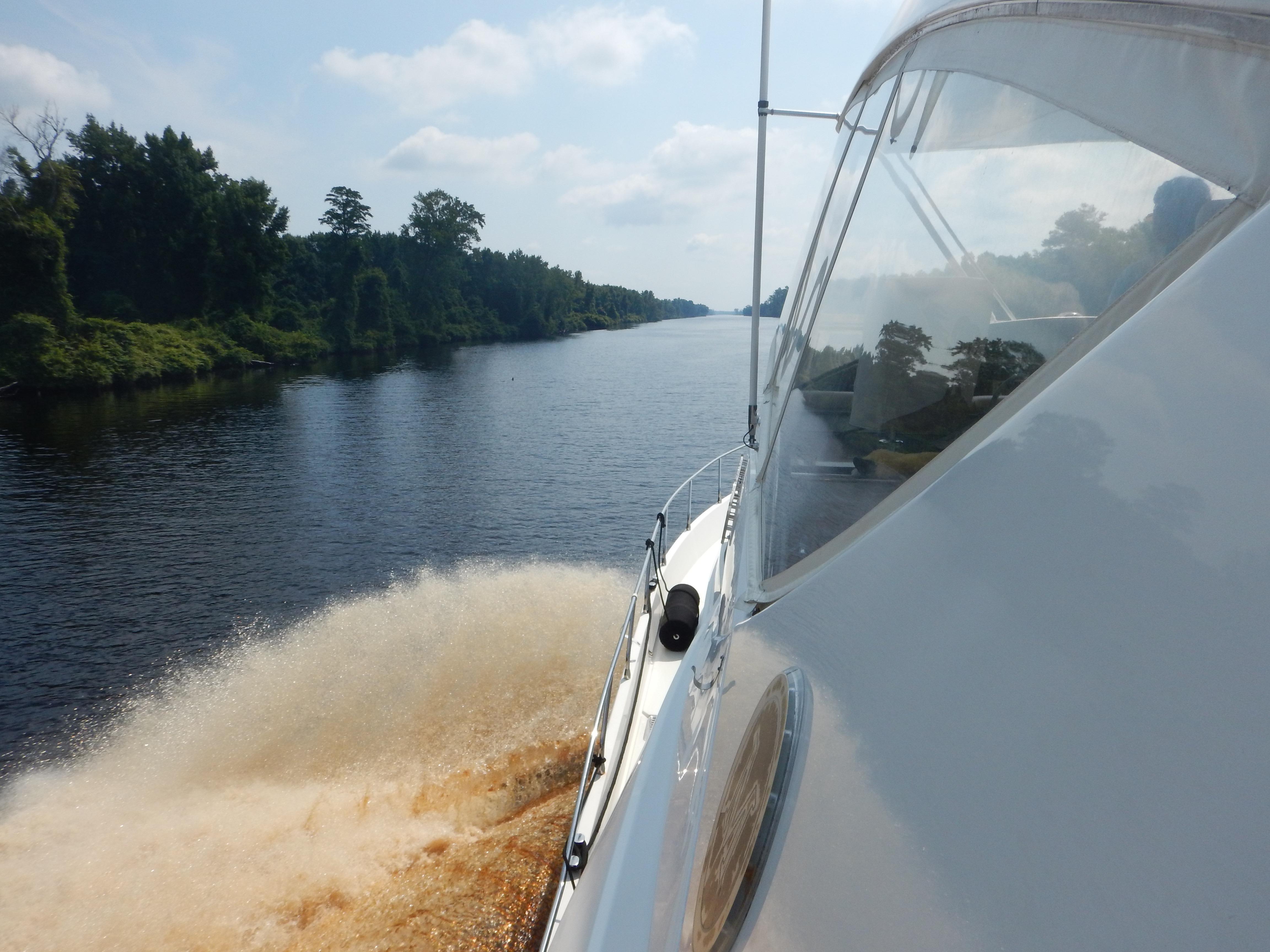 2007 Marquis 59 MTU Yacht For Sale in Alpine NJ 2007 Marquis 59 MTU Yacht For Sale in Alpine NJ