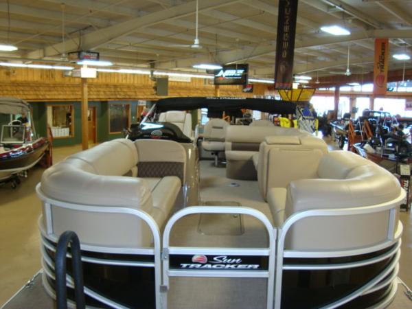 2020 Sun Tracker boat for sale, model of the boat is SportFish™ 22 XP3 & Image # 5 of 30