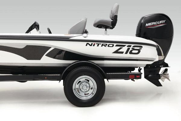2021 Nitro boat for sale, model of the boat is Z18 & Image # 15 of 55