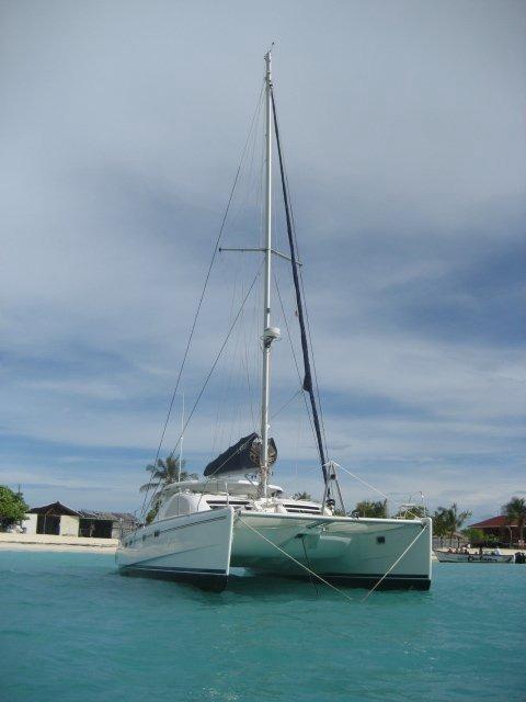 Robertson and Caine Leopard 43 Owners Version Sailing Catamaran Hakuna ...