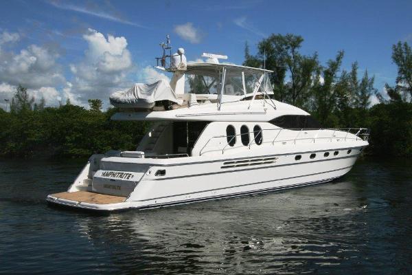 68 Viking Sport Cruisers 2002 Amphitrite For Sale in Fort Lauderdale ...