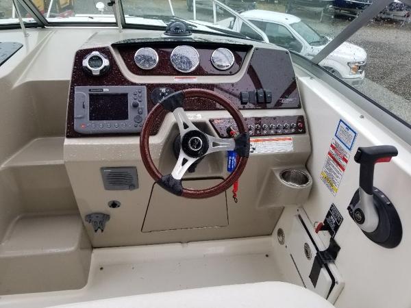 2010 Sea Ray boat for sale, model of the boat is 260 Sundancer & Image # 4 of 24