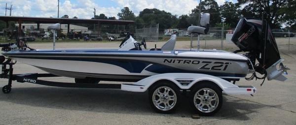 2021 Nitro boat for sale, model of the boat is Z21 & Image # 2 of 8