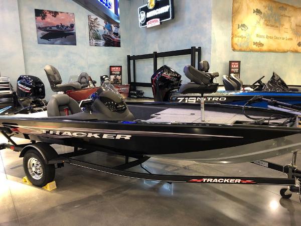 2021 Tracker Boats boat for sale, model of the boat is Pro Team 175 TXW® & Image # 1 of 11