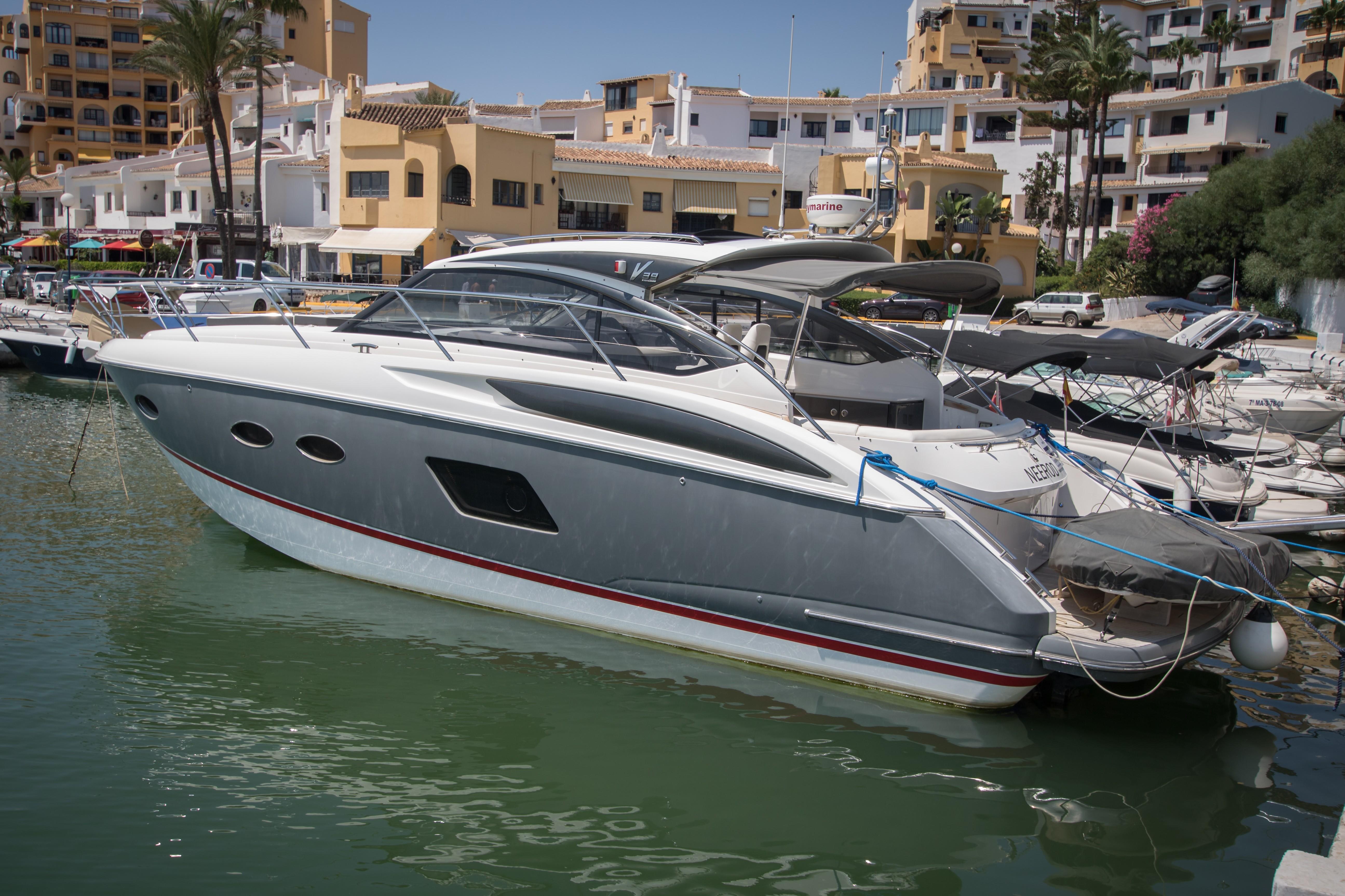 princess yachts v39