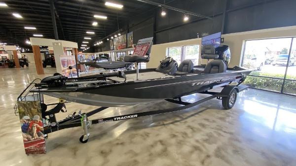 2021 Tracker Boats boat for sale, model of the boat is Pro Team™ 190 TX & Image # 5 of 5