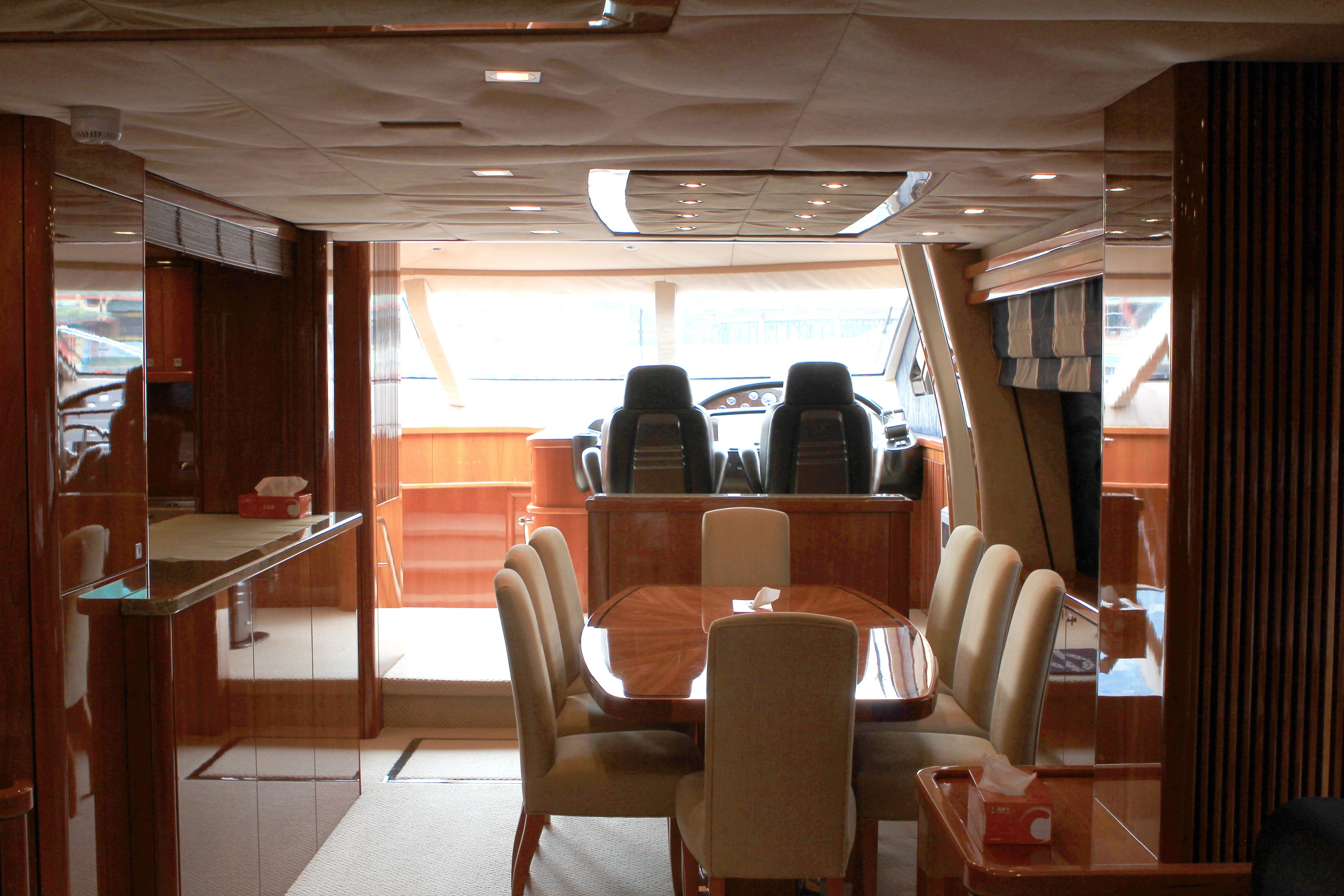 2007 Sunseeker 82 Yacht Yacht For Sale in 2007 Sunseeker 82 Yacht Yacht For Sale in