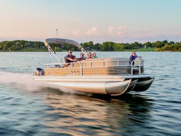 2021 Sun Tracker boat for sale, model of the boat is Sportfish™ 22 XP3 & Image # 1 of 1