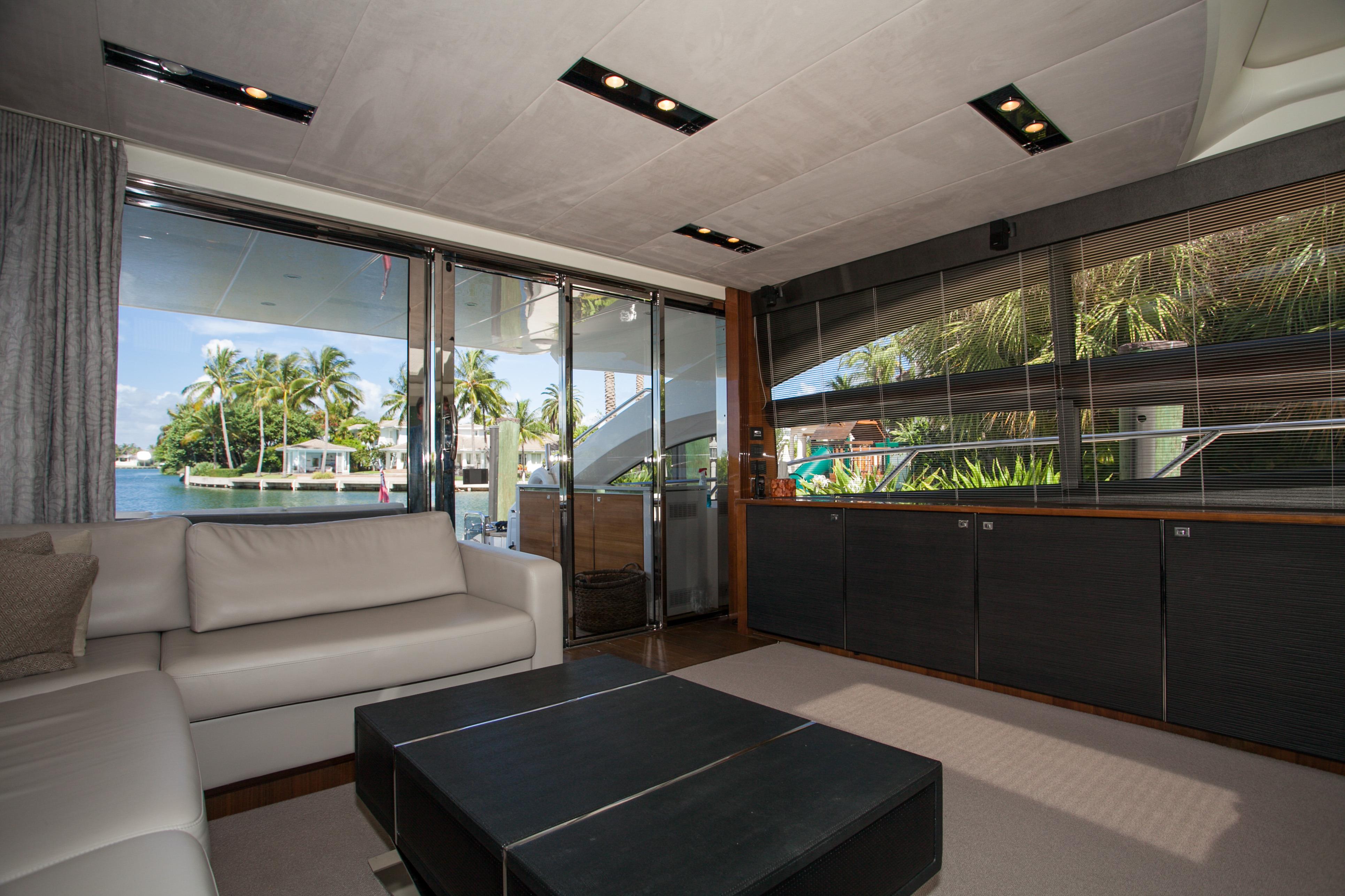 2013 Viking Yachts Princess V72 — 72FT Viking 2013