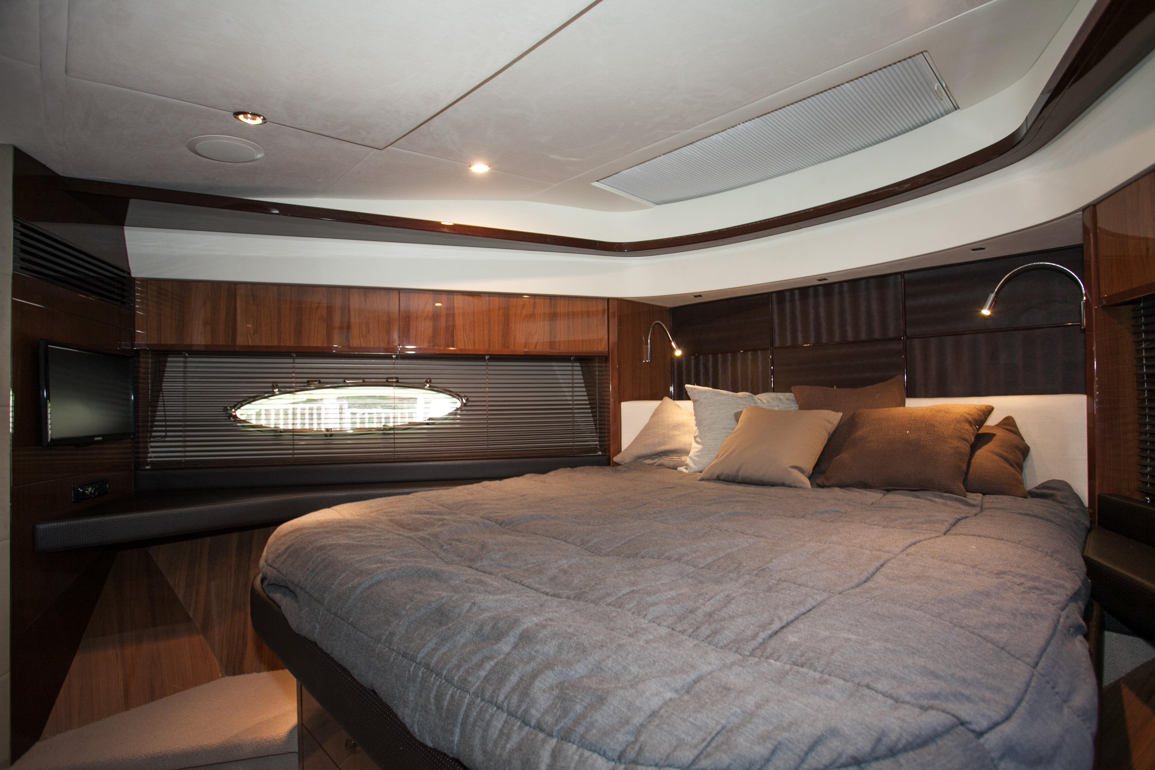 2013 Viking Yachts Princess V72 — 72FT Viking 2013