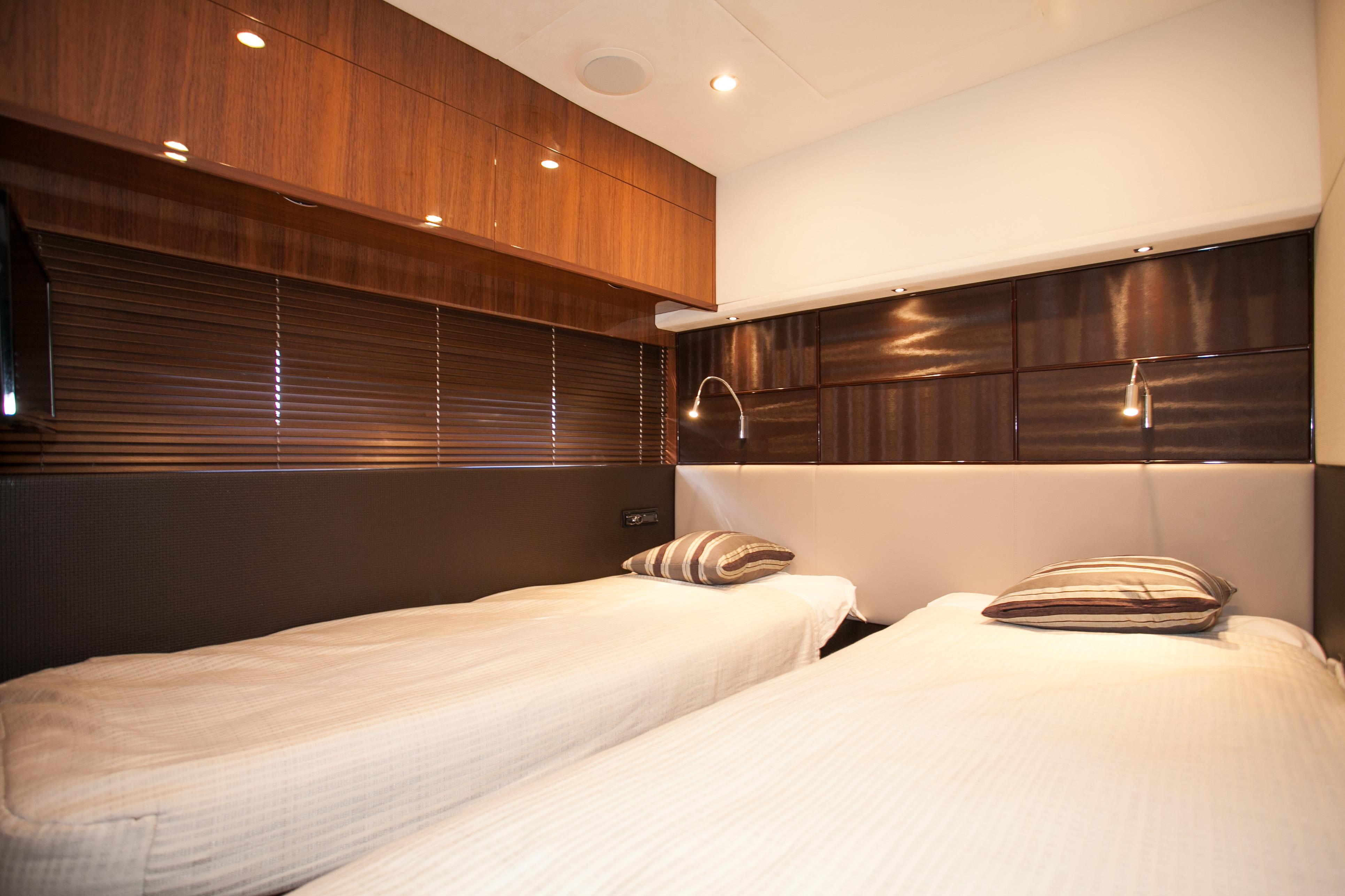 2013 Viking Yachts Princess V72 — 72FT Viking 2013