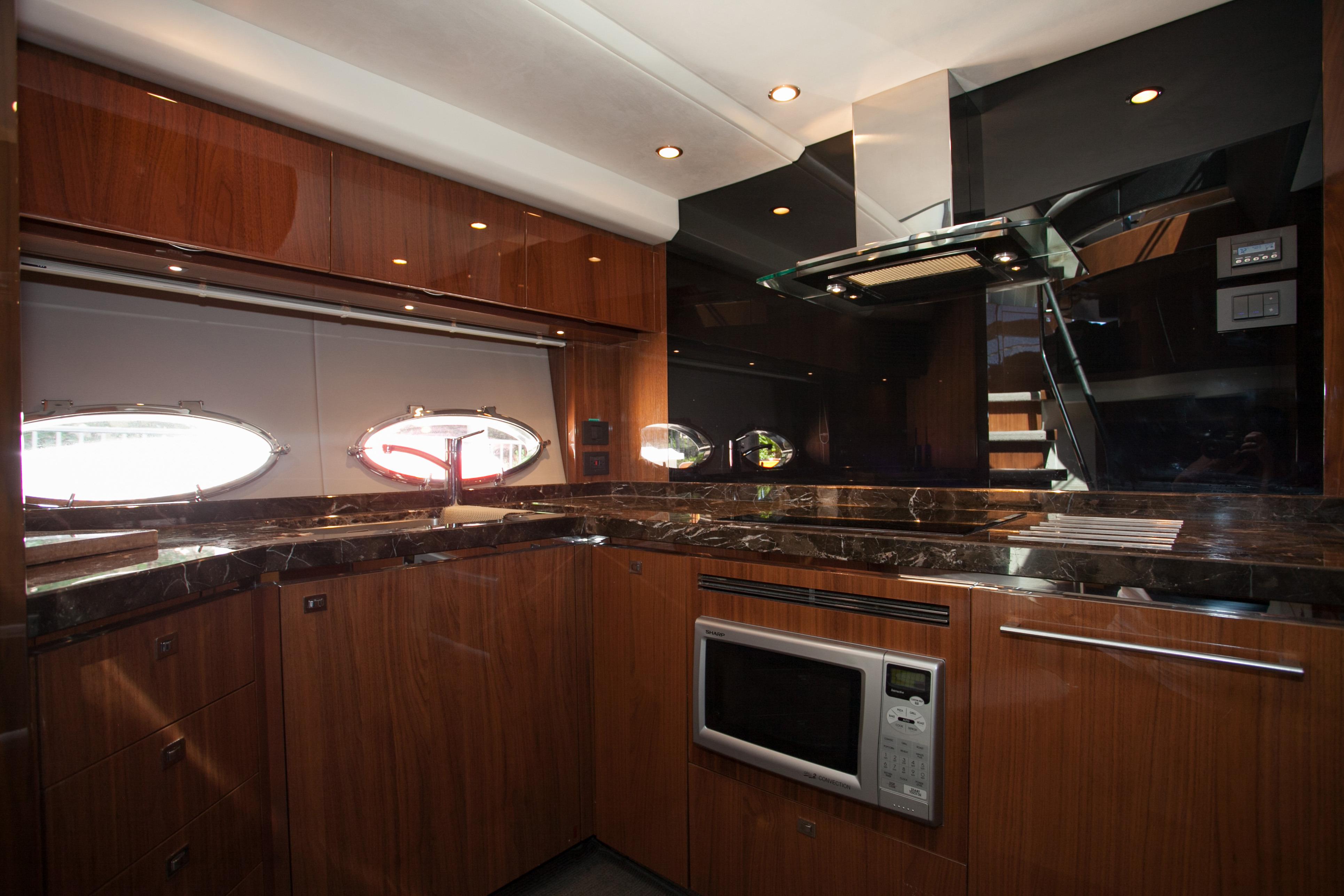 2013 Viking Yachts Princess V72 — 72FT Viking 2013