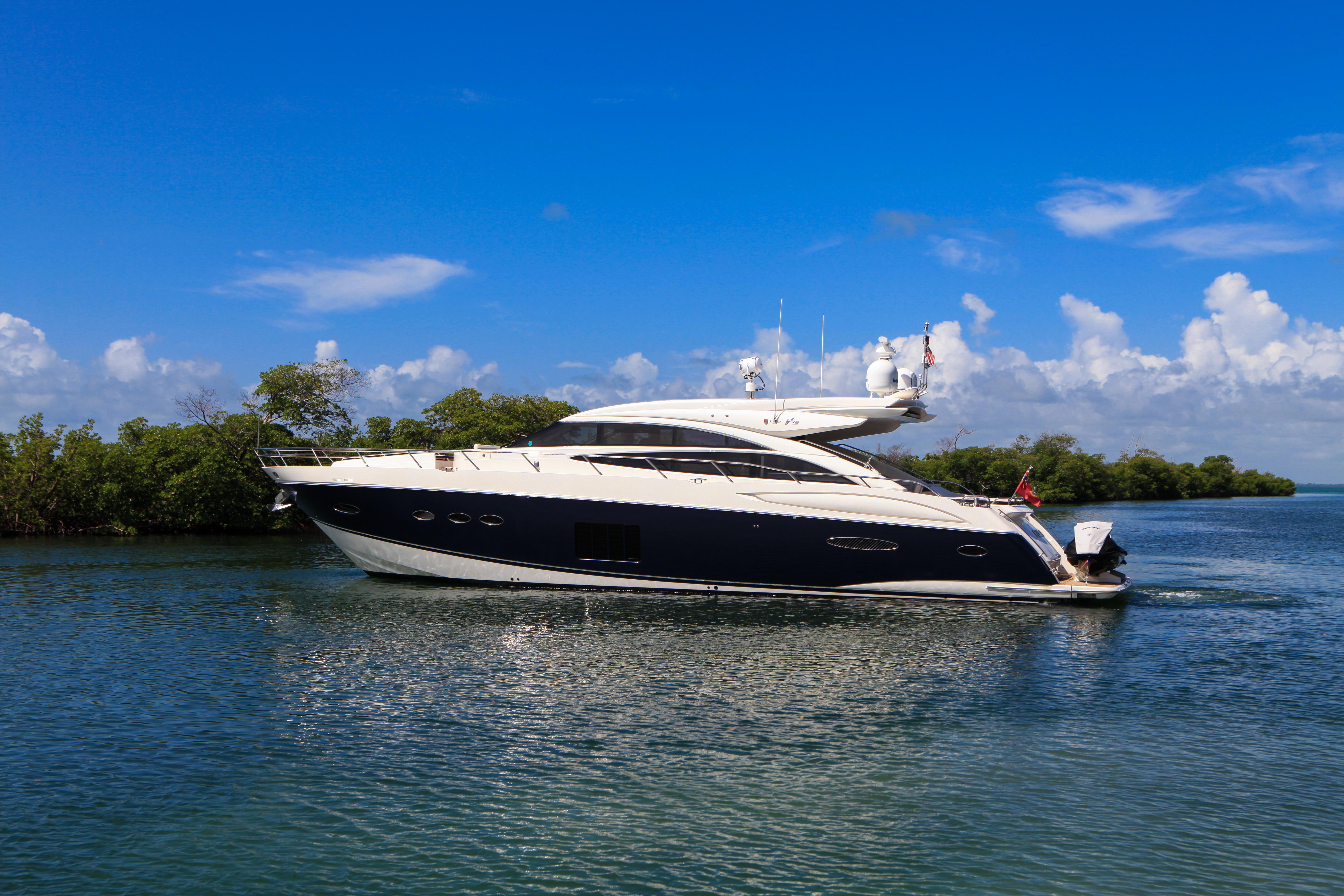 2013 Viking Yachts Princess V72 — 72FT Viking 2013