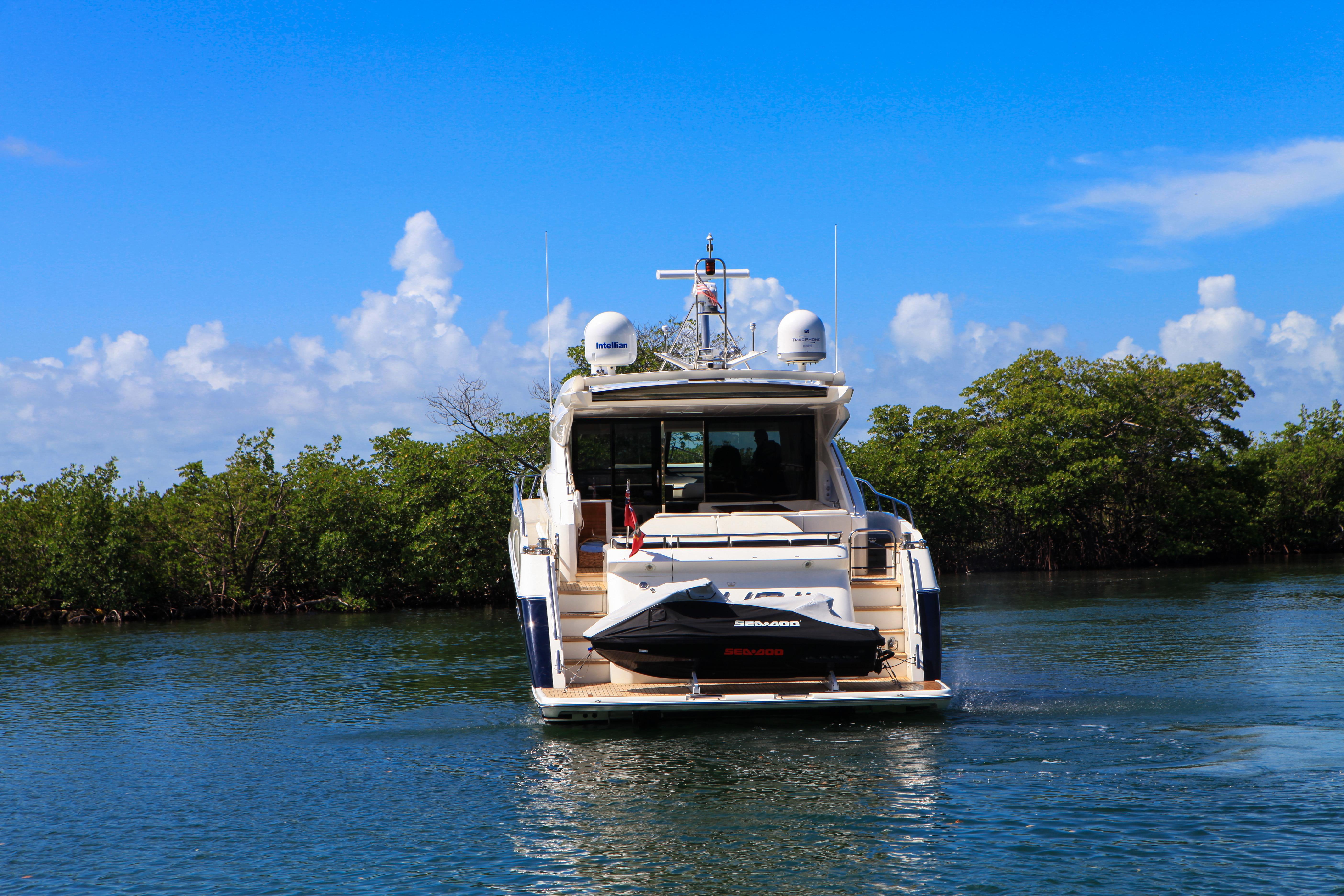2013 Viking Yachts Princess V72 — 72FT Viking 2013