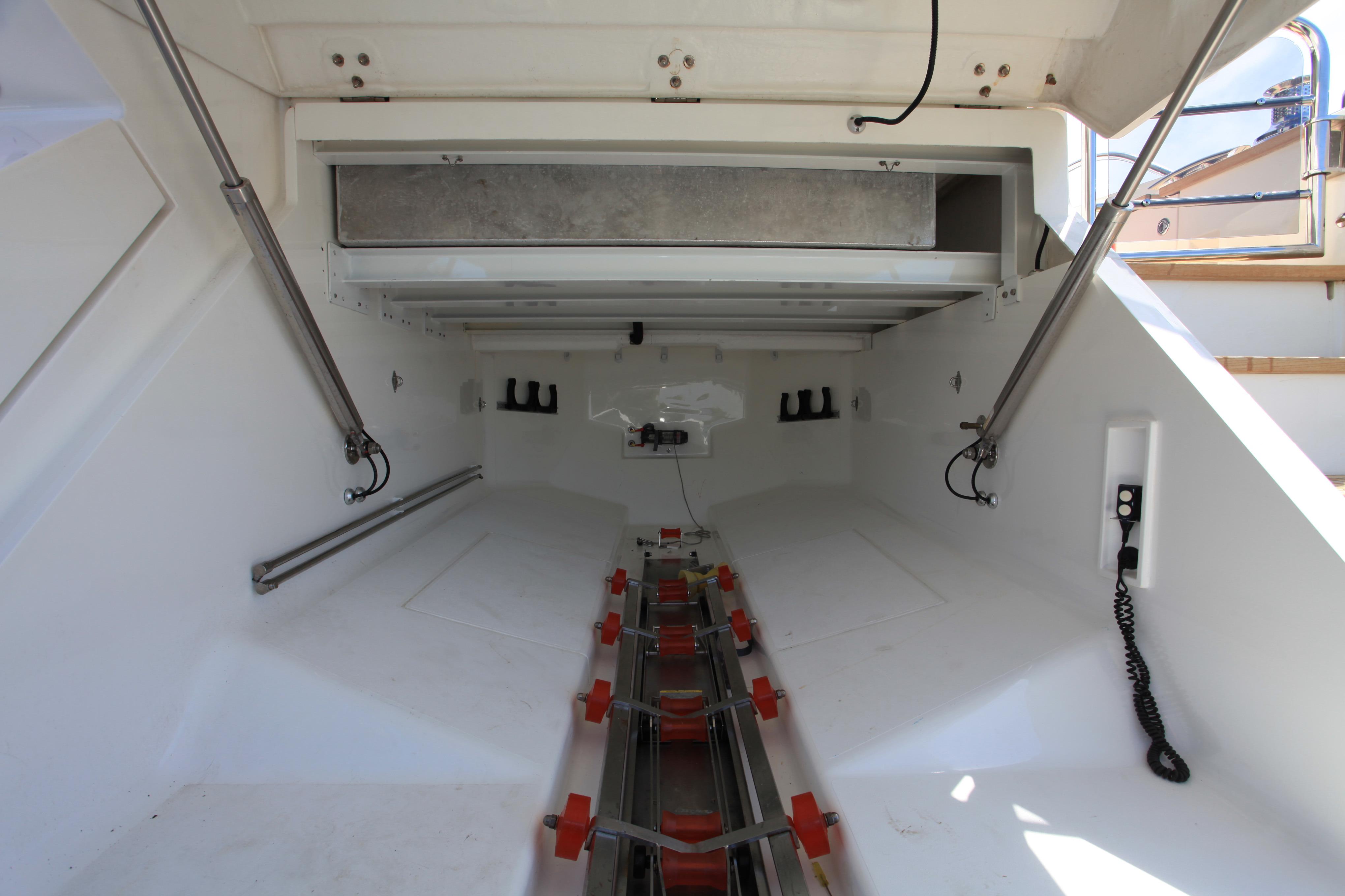 2013 Viking Yachts Princess V72 — 72FT Viking 2013