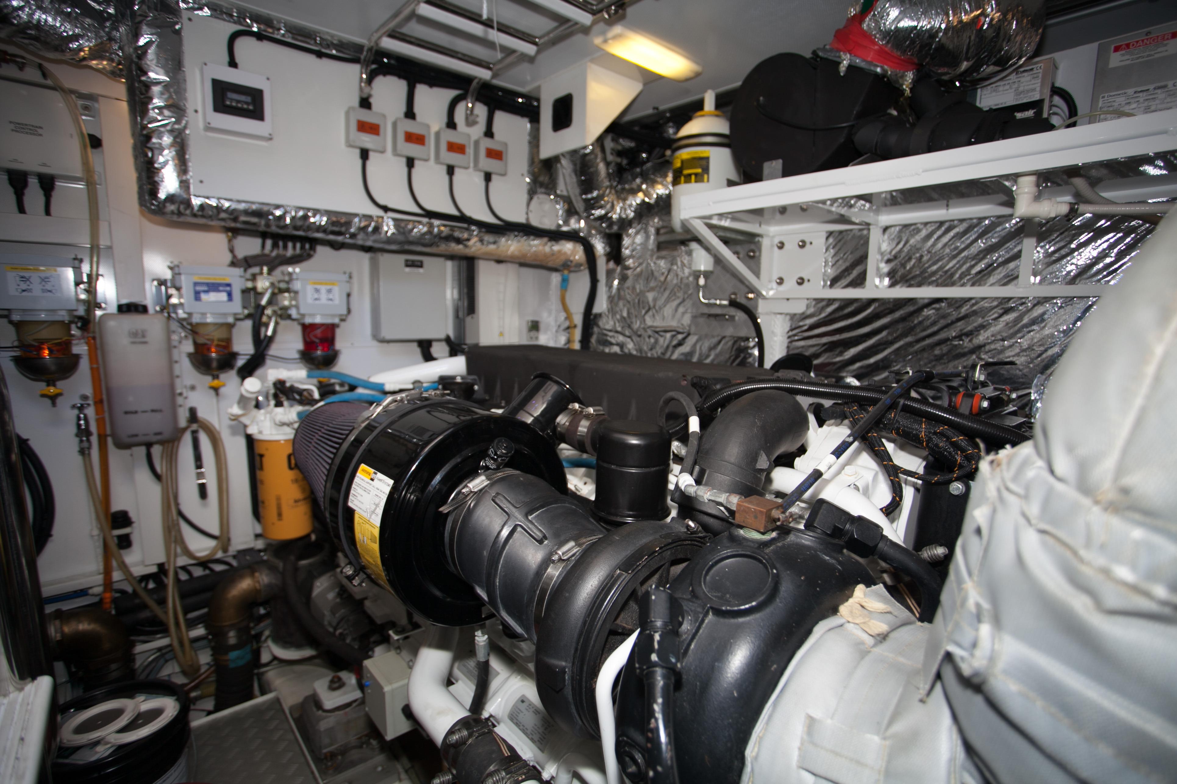 2013 Viking Yachts Princess V72 — 72FT Viking 2013
