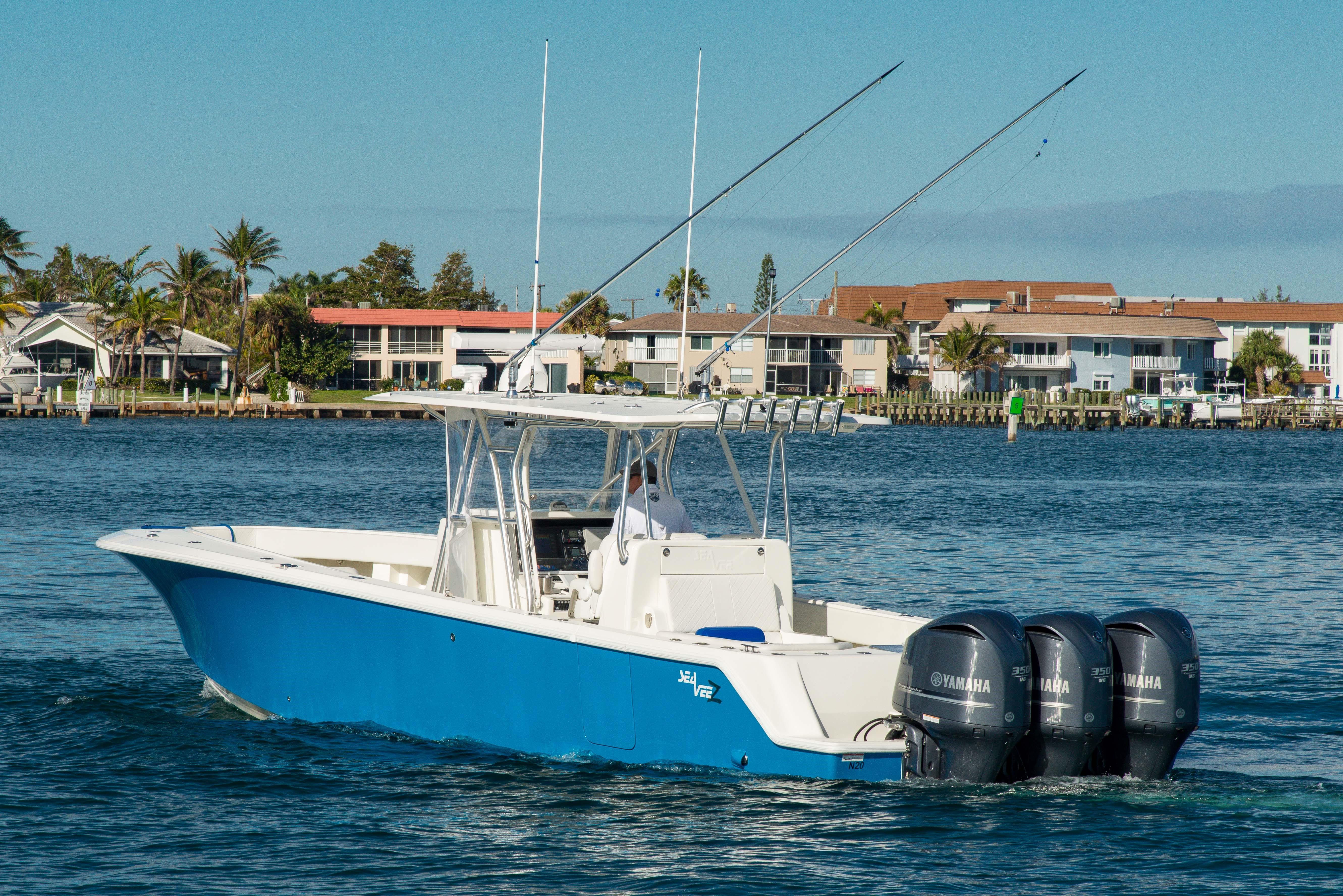 2016 Sea Vee 39' Center Console 