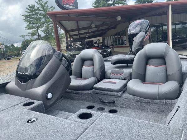 2021 Tracker Boats boat for sale, model of the boat is Pro Team™ 190 TX & Image # 8 of 9